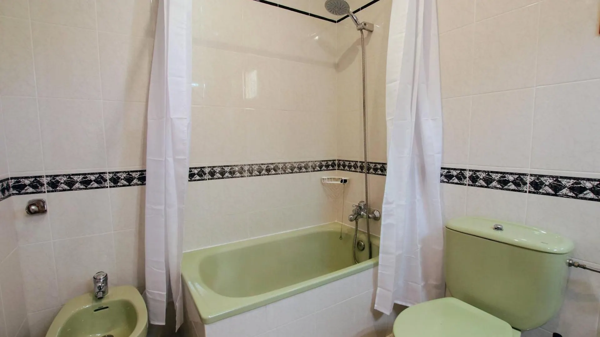 Tess Villa Madison Alhaurín de la Torre İspanya
